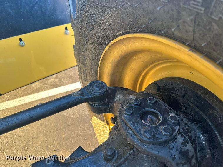 image for item LO9378 2020 Caterpillar TL642D  telehandler