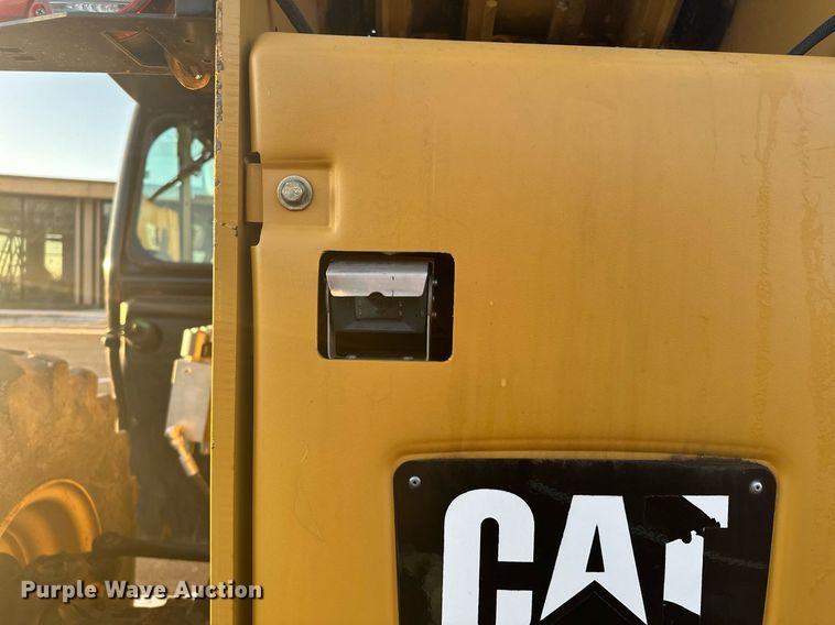 image for item LO9378 2020 Caterpillar TL642D  telehandler