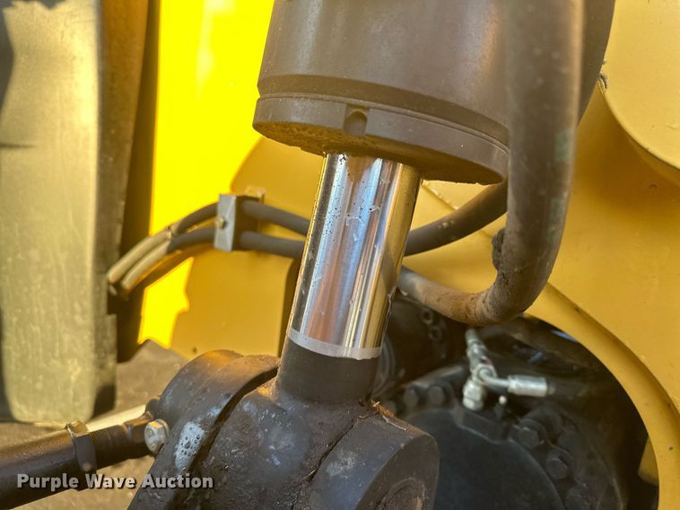 image for item LO9378 2020 Caterpillar TL642D  telehandler