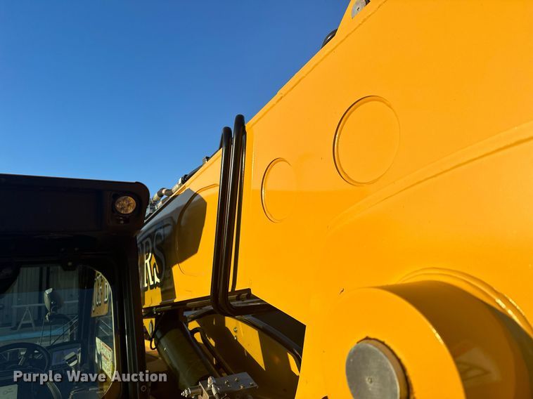 image for item LO9378 2020 Caterpillar TL642D  telehandler