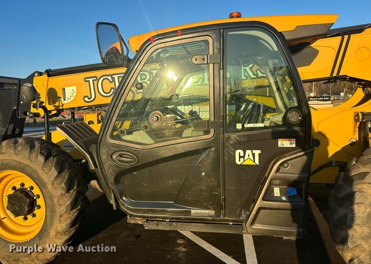 image for item LO9378 2020 Caterpillar TL642D  telehandler