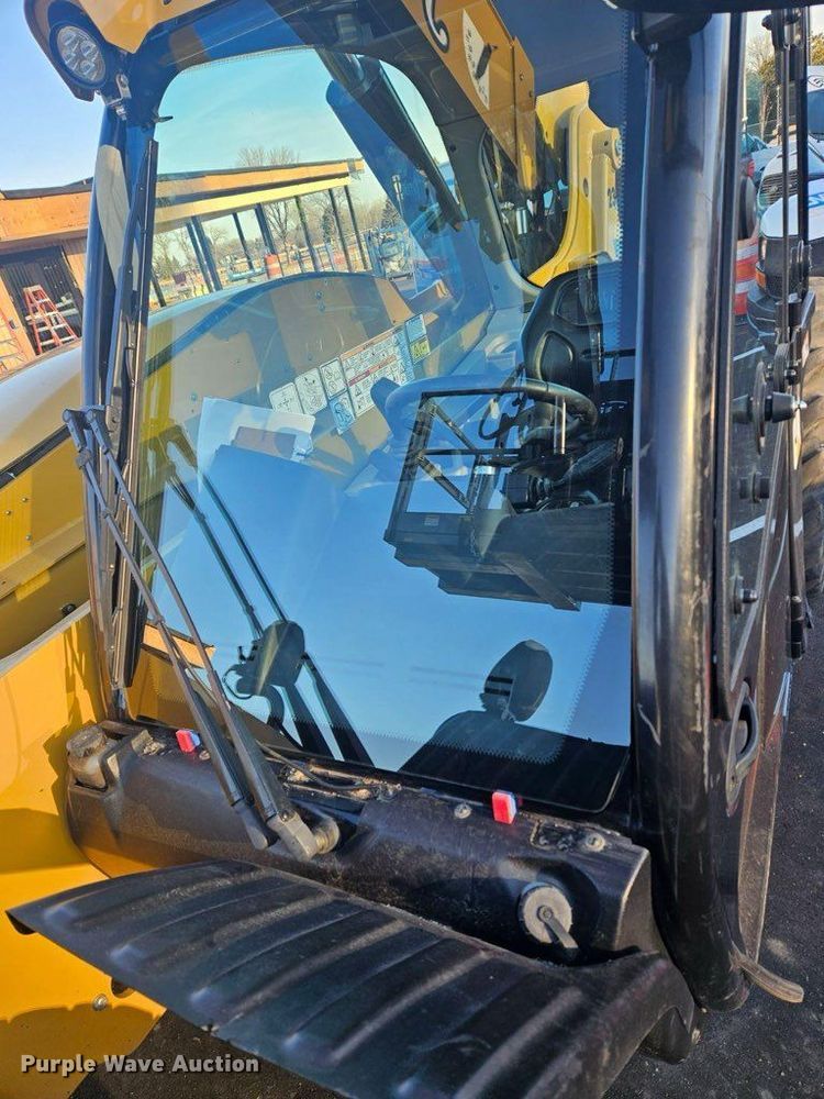 image for item LO9378 2020 Caterpillar TL642D  telehandler