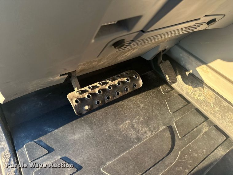 image for item LO9378 2020 Caterpillar TL642D  telehandler