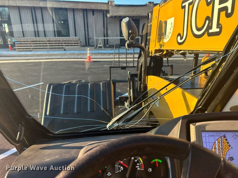 image for item LO9378 2020 Caterpillar TL642D  telehandler