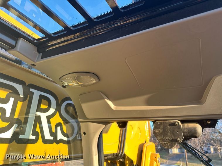 image for item LO9378 2020 Caterpillar TL642D  telehandler