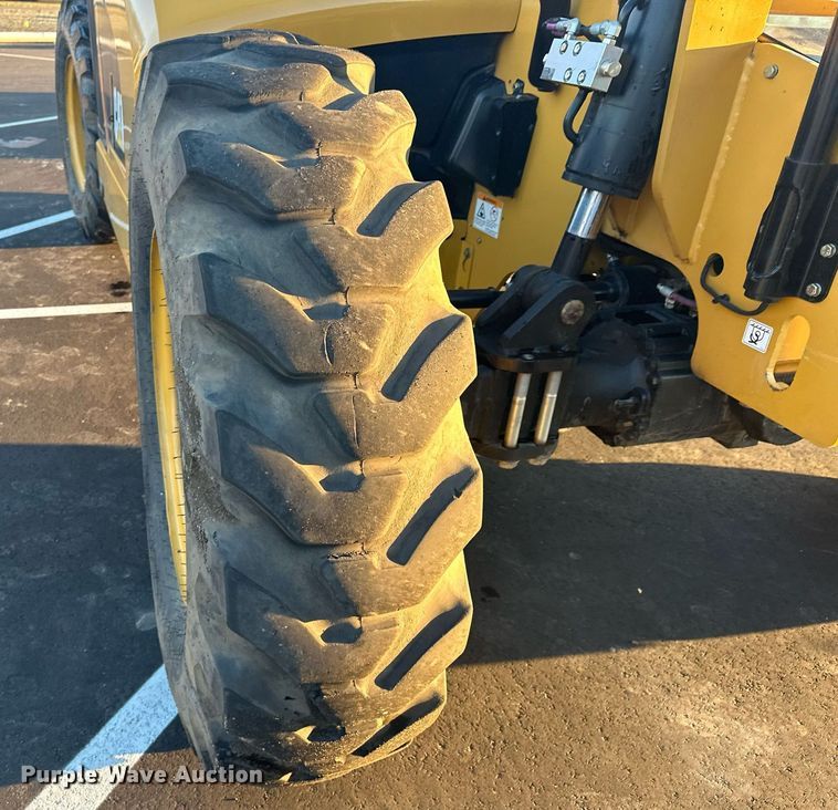 image for item LO9378 2020 Caterpillar TL642D  telehandler