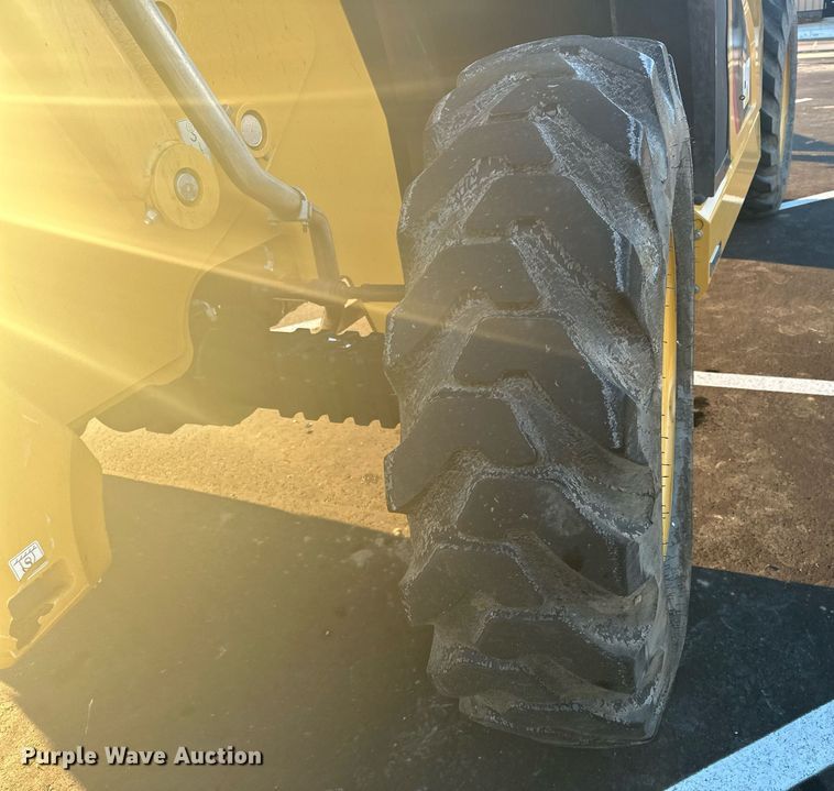 image for item LO9378 2020 Caterpillar TL642D  telehandler