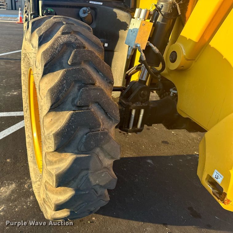 image for item LO9378 2020 Caterpillar TL642D  telehandler