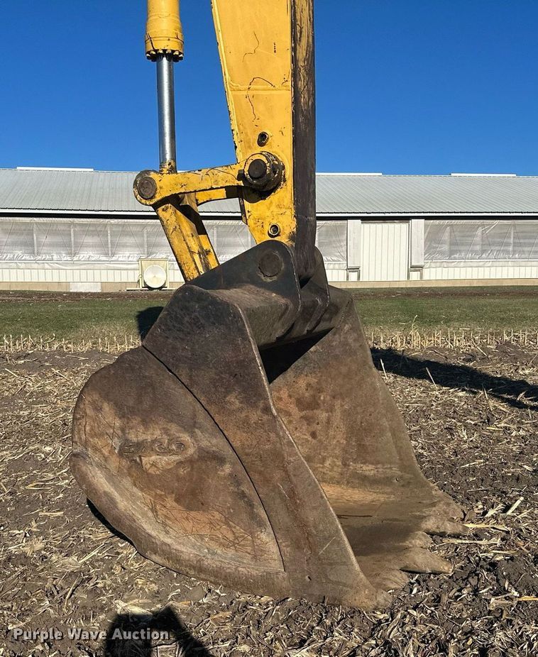 image for item LO9383 2004 Komatsu PC400LC-7L  excavator