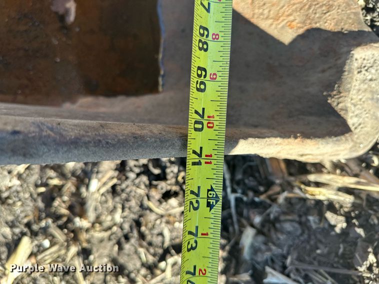 image for item LO9383 2004 Komatsu PC400LC-7L  excavator