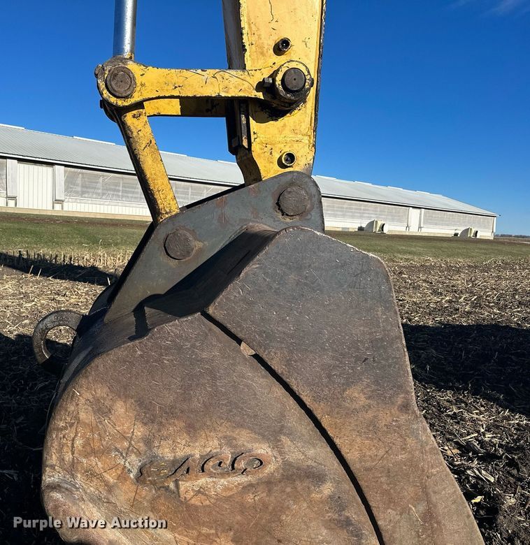 image for item LO9383 2004 Komatsu PC400LC-7L  excavator