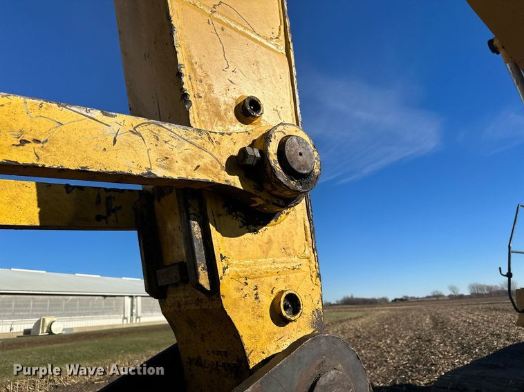 image for item LO9383 2004 Komatsu PC400LC-7L  excavator