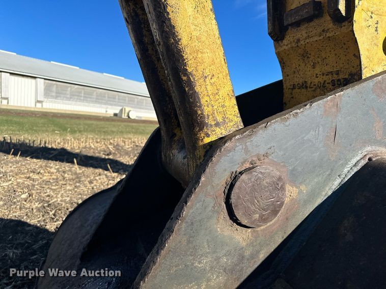 image for item LO9383 2004 Komatsu PC400LC-7L  excavator