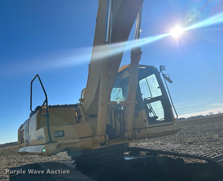 image for item LO9383 2004 Komatsu PC400LC-7L  excavator