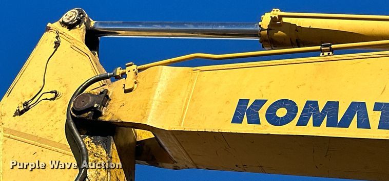 image for item LO9383 2004 Komatsu PC400LC-7L  excavator