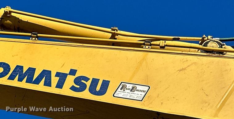 image for item LO9383 2004 Komatsu PC400LC-7L  excavator