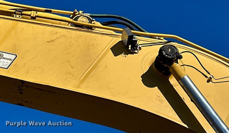 image for item LO9383 2004 Komatsu PC400LC-7L  excavator