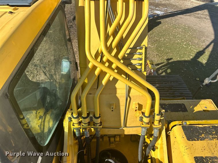 image for item LO9383 2004 Komatsu PC400LC-7L  excavator
