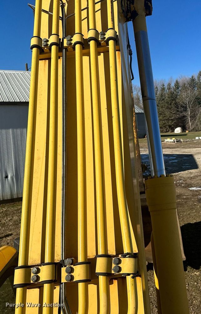 image for item LO9383 2004 Komatsu PC400LC-7L  excavator