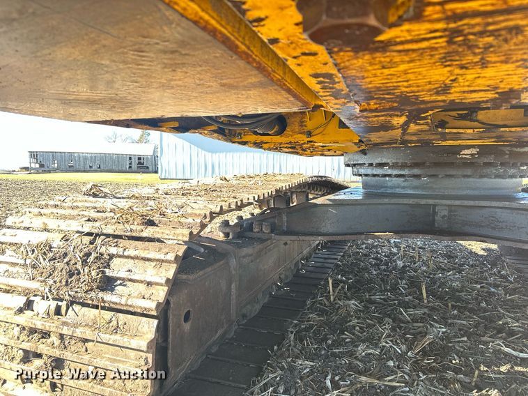 image for item LO9383 2004 Komatsu PC400LC-7L  excavator