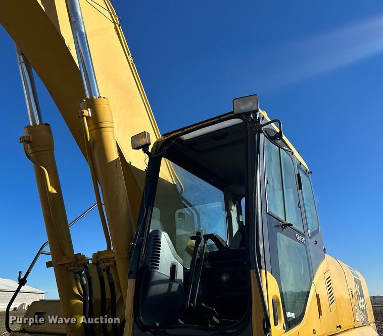 image for item LO9383 2004 Komatsu PC400LC-7L  excavator