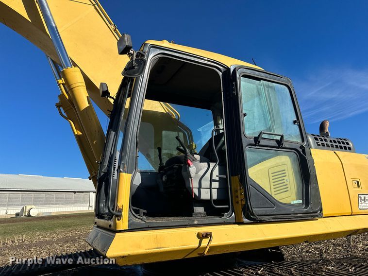 image for item LO9383 2004 Komatsu PC400LC-7L  excavator