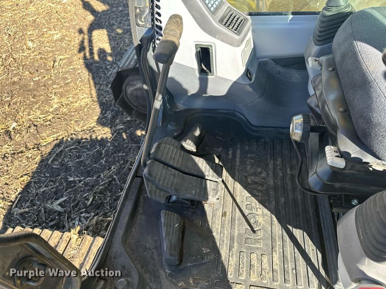 image for item LO9383 2004 Komatsu PC400LC-7L  excavator