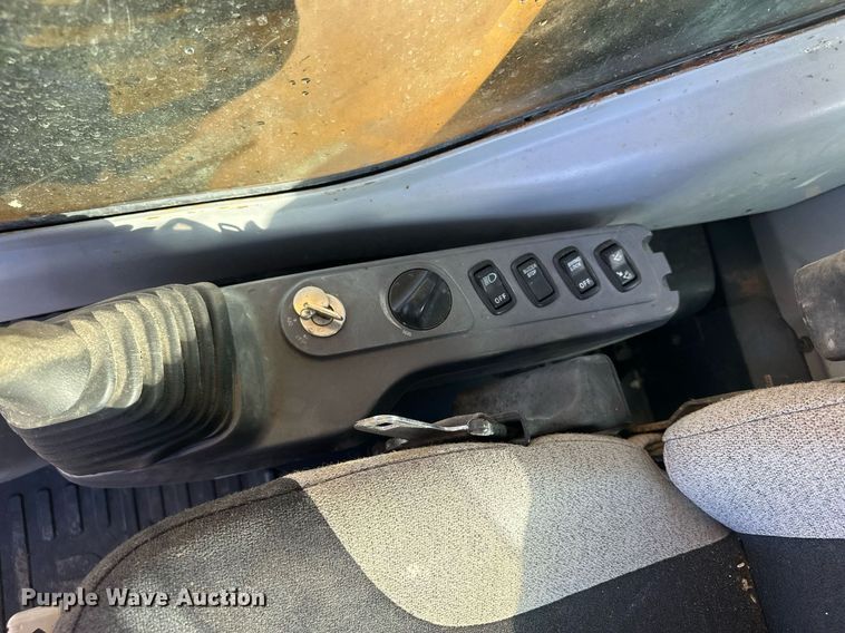 image for item LO9383 2004 Komatsu PC400LC-7L  excavator