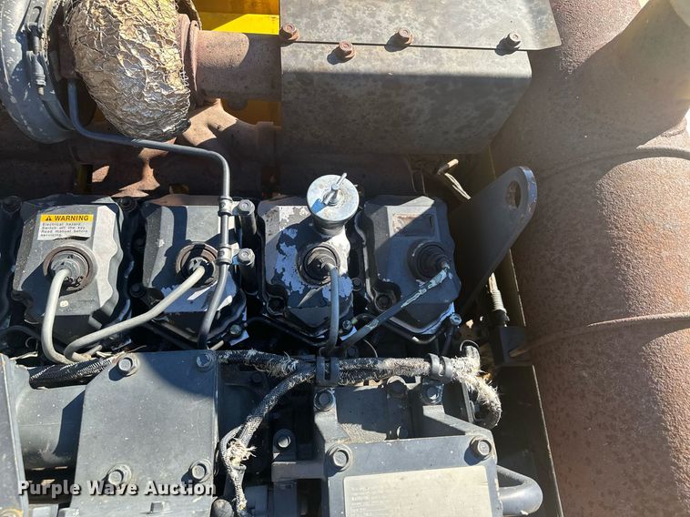 image for item LO9383 2004 Komatsu PC400LC-7L  excavator