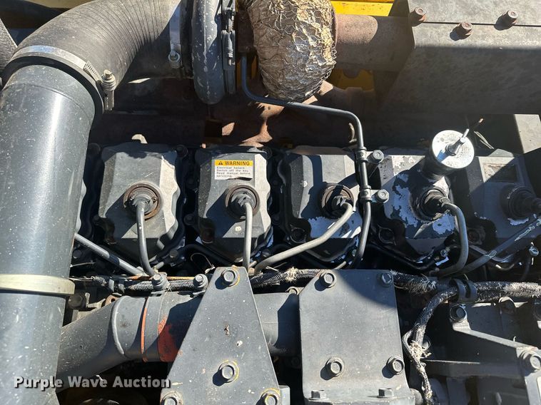 image for item LO9383 2004 Komatsu PC400LC-7L  excavator