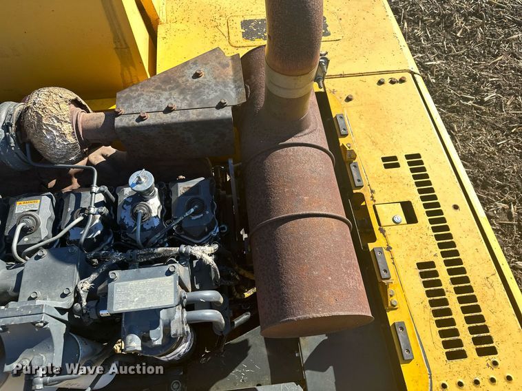 image for item LO9383 2004 Komatsu PC400LC-7L  excavator