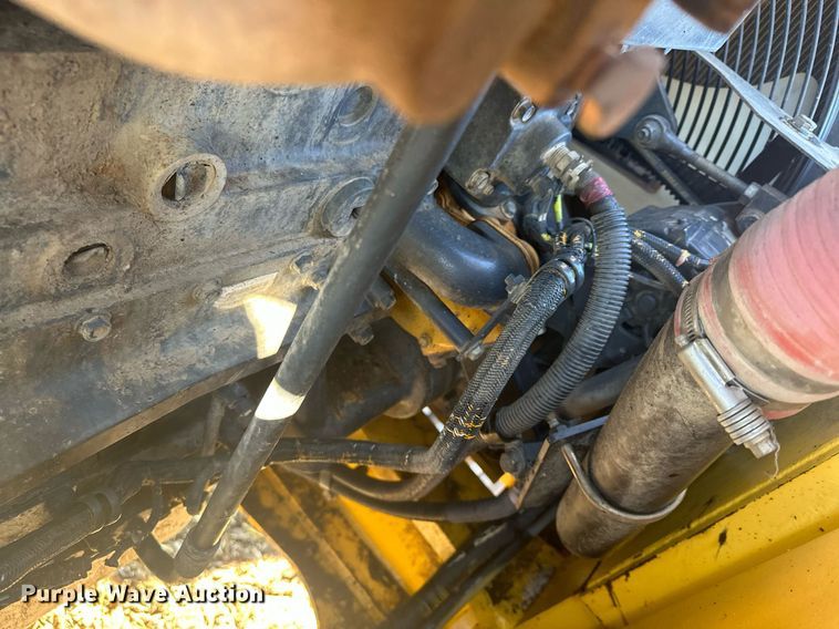 image for item LO9383 2004 Komatsu PC400LC-7L  excavator