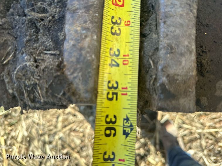 image for item LO9383 2004 Komatsu PC400LC-7L  excavator