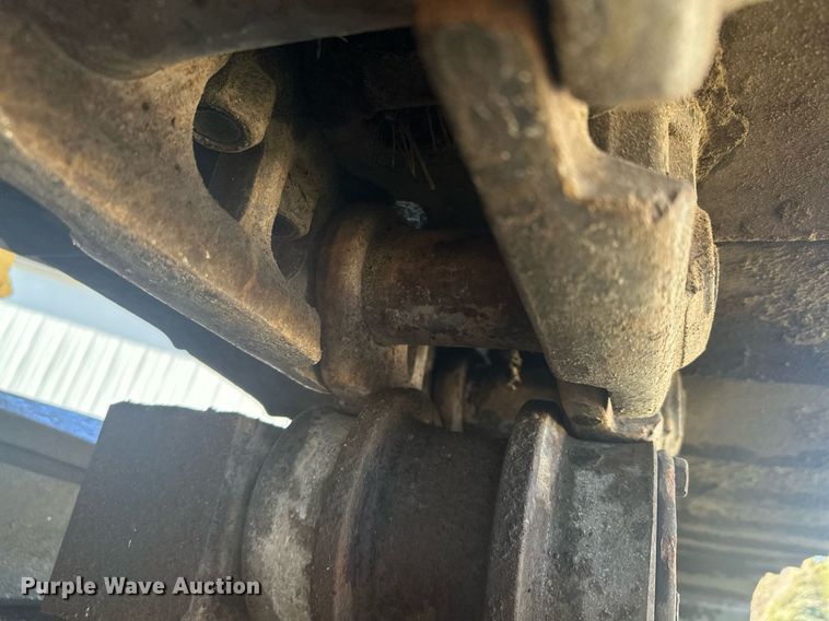 image for item LO9383 2004 Komatsu PC400LC-7L  excavator