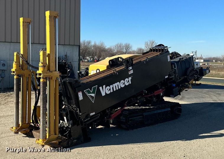 image for item LO9391 2019 Vermeer D24X40III  directional boring unit