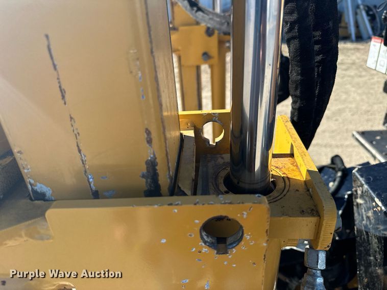 image for item LO9391 2019 Vermeer D24X40III  directional boring unit