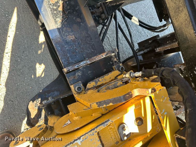 image for item LO9391 2019 Vermeer D24X40III  directional boring unit