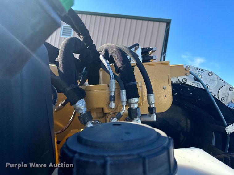 image for item LO9391 2019 Vermeer D24X40III  directional boring unit