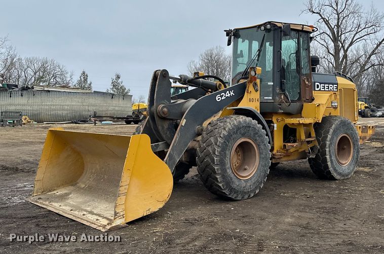 image for item LO9402 2010 John Deere 624K  wheel loader