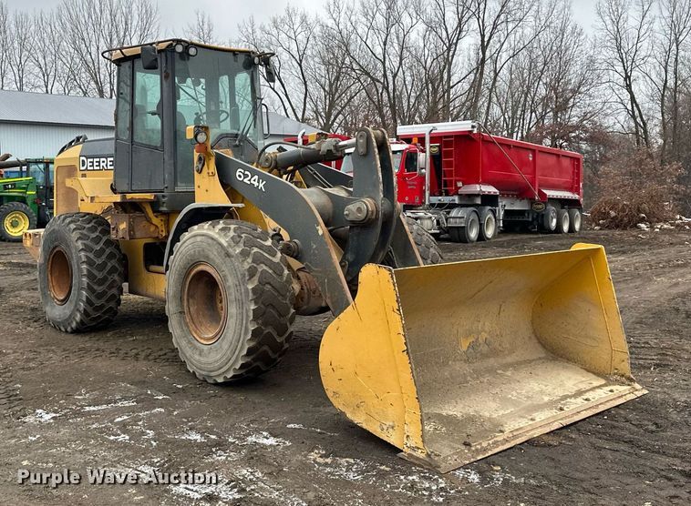 image for item LO9402 2010 John Deere 624K  wheel loader