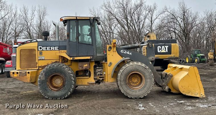 image for item LO9402 2010 John Deere 624K  wheel loader