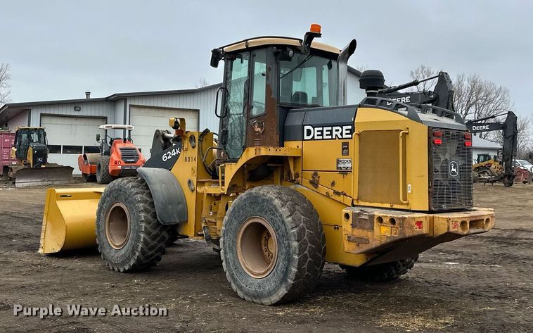 image for item LO9402 2010 John Deere 624K  wheel loader