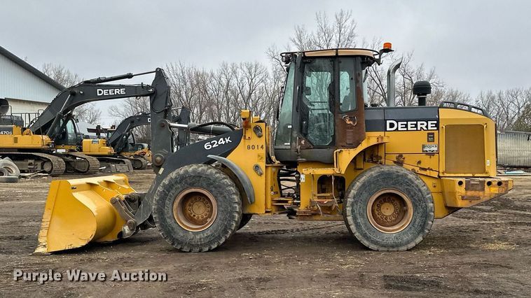 image for item LO9402 2010 John Deere 624K  wheel loader
