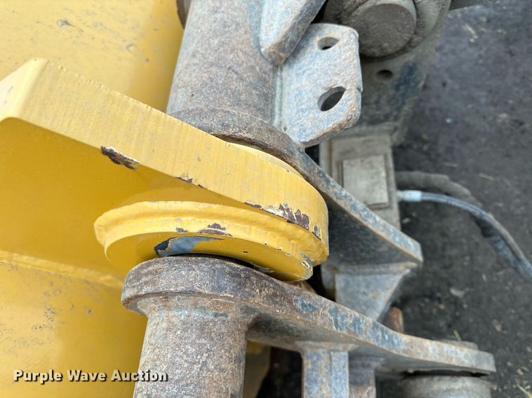 image for item LO9402 2010 John Deere 624K  wheel loader