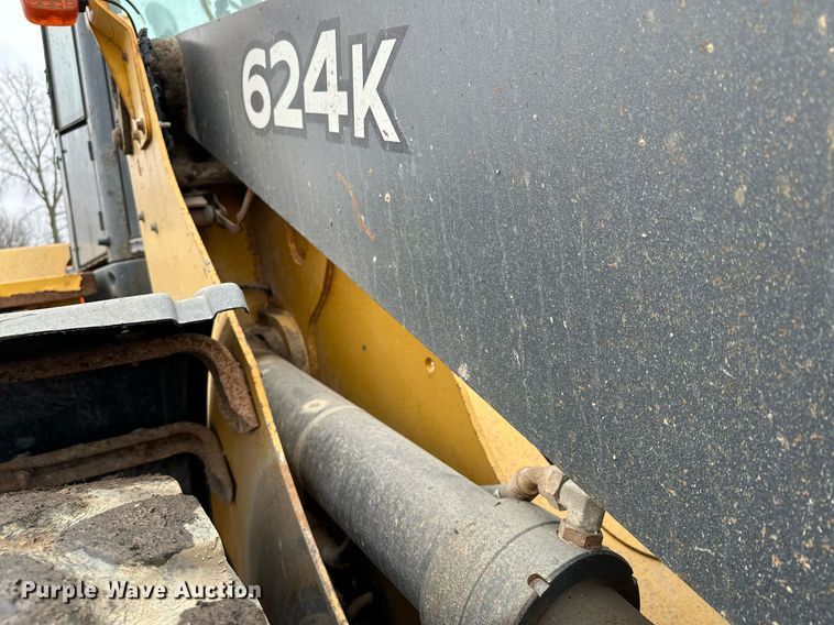 image for item LO9402 2010 John Deere 624K  wheel loader