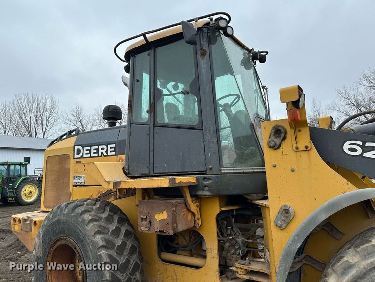 image for item LO9402 2010 John Deere 624K  wheel loader