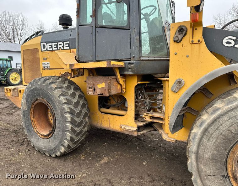 image for item LO9402 2010 John Deere 624K  wheel loader