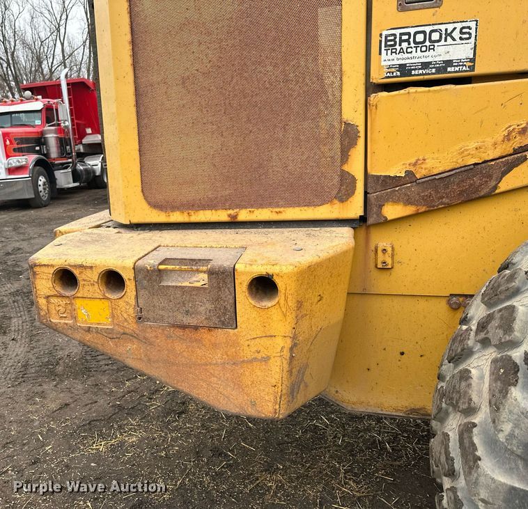 image for item LO9402 2010 John Deere 624K  wheel loader