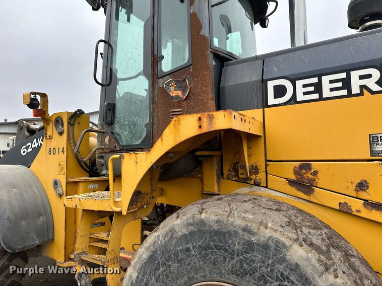 image for item LO9402 2010 John Deere 624K  wheel loader