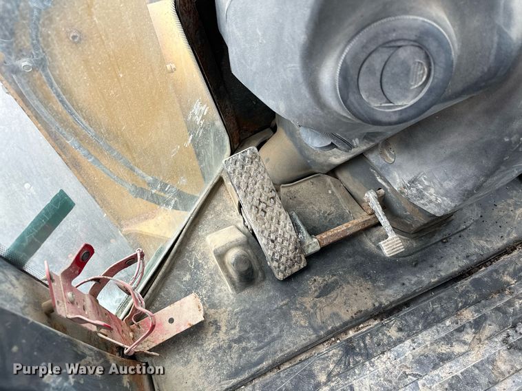 image for item LO9402 2010 John Deere 624K  wheel loader